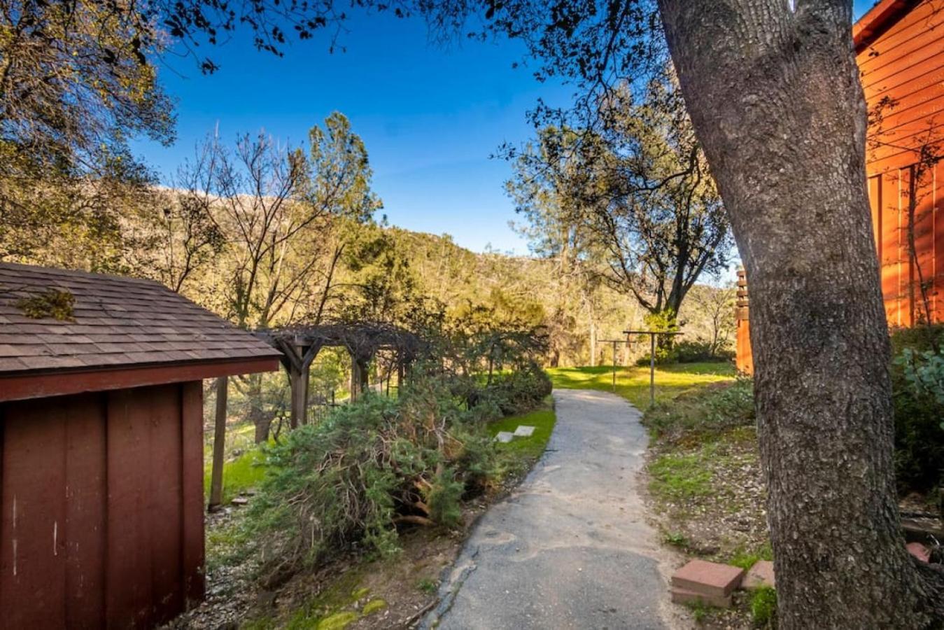 Sierra Vista Lookout Lodge With Creek, Waterfall And Waterholes, Minutes From Bass Lake And Yosemite South Gate North Fork Extérieur photo